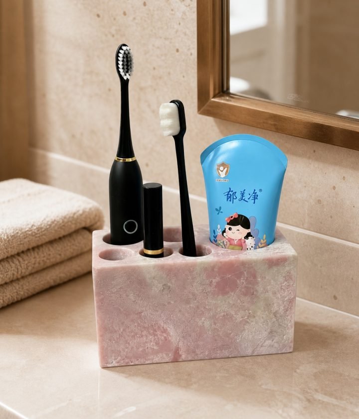 Pink Toothbrush Holder Set product view 2