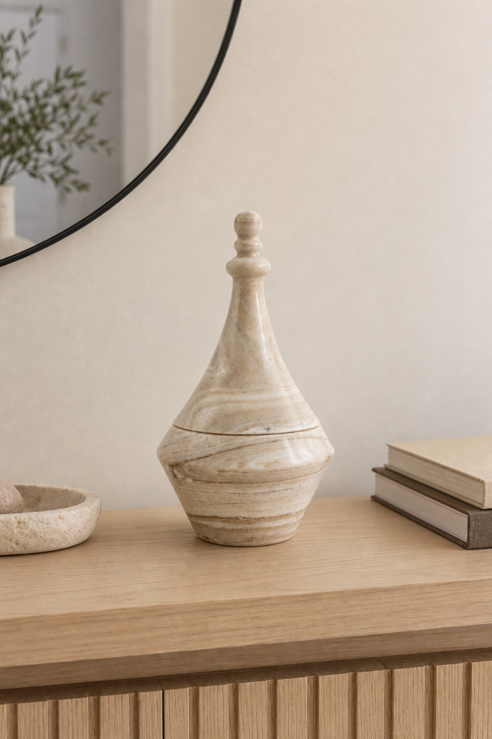 Cream Lidded Vase product view 4